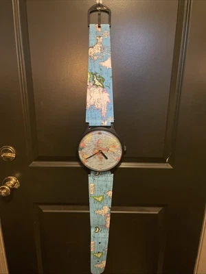 Vintage Wall Watch Clock World Map Quartz 46” RARE - Image 1 of 4
