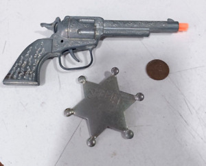 Children's Toy 2.5" Sheriff Pin and Revolver Pistol