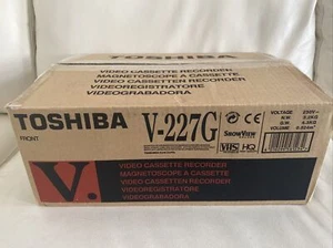 TOSHIBA V227G VHS-Videorecorder NEU in OVP NEW, 2J Garantie - Picture 1 of 3