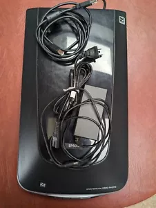 Epson Perfection V500 Photo Scanner J251A With Power Adapter Supply - Picture 1 of 4