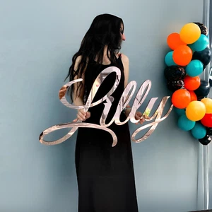Insegna Nome Acrilico Shinny Nome Personalizzata Decorazione Parete Compleanno Nursery Nome Sign - Foto 1 di 9