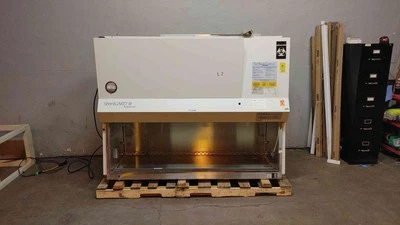 The Baker Company SterilGard III Advance Biological Fume Hood 115V 15.1A SG603 - Image 1 of 4
