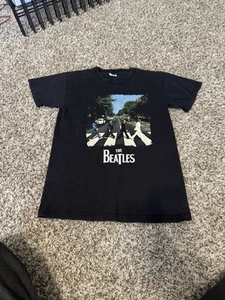 Fruit Of The Loom Mens Black The Beatles Graphic Shirt Small Band Folk Music - Picture 1 of 5