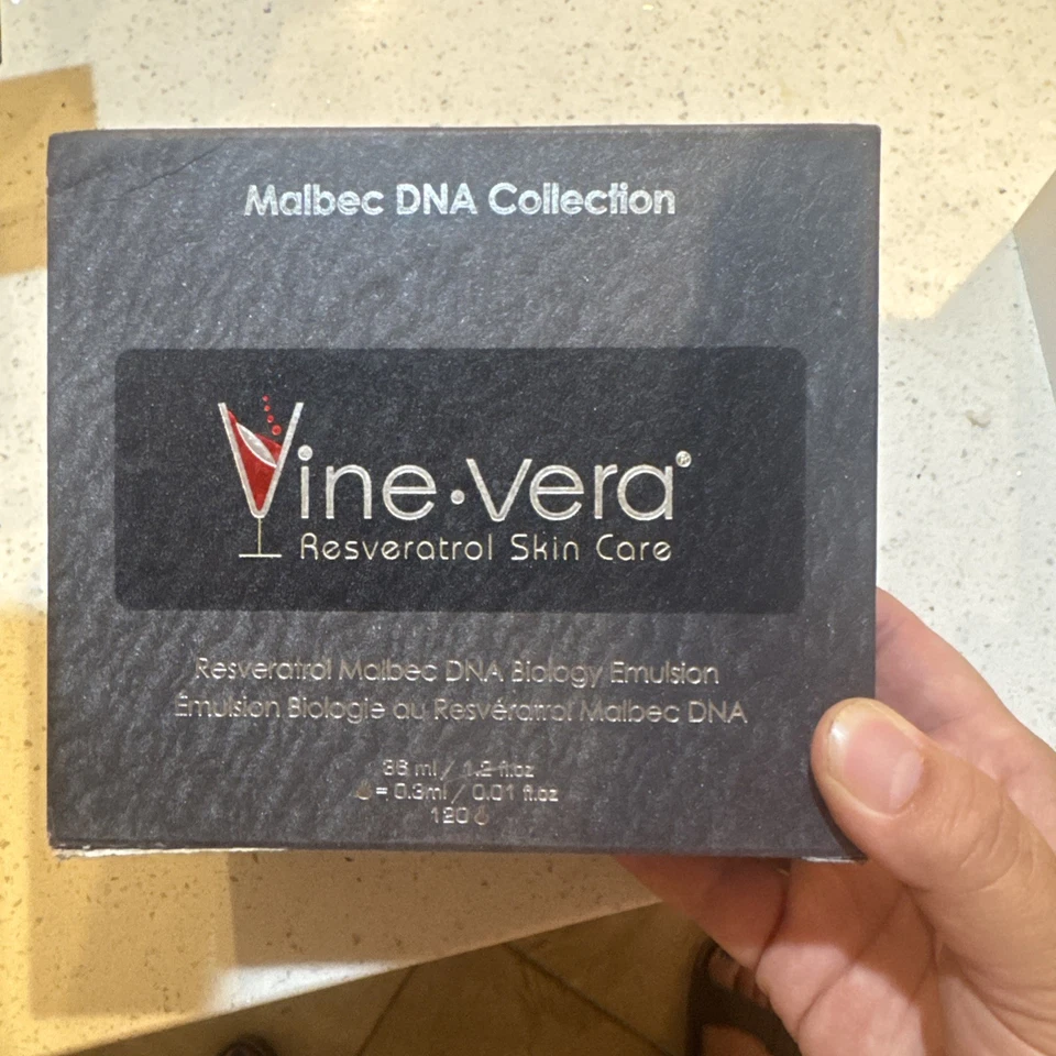 Vine Vera Malbec Colección ADN Resveratrol Malbec Crema Redefiadora de ADN Foto 1 de 1