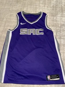 Maglia Sacramento Kings Nike Swingman autentica taglia XL 52 nuova senza etichette viola - Foto 1 di 6