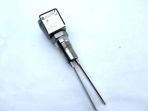Endress+Hauser FTM930Z-NC1RM2T Level Limit Switch - Picture 1 of 3