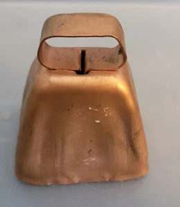 Antique Looking vintage copper cow bell 3 " Base - Bild 1 von 6