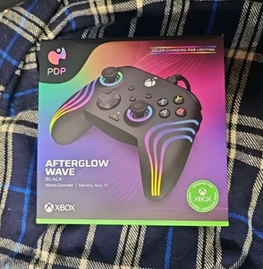 Controlador RGB con cable PDP Afterglow Wave iluminación RGB que cambia de color negro - Imagen 1 de 4