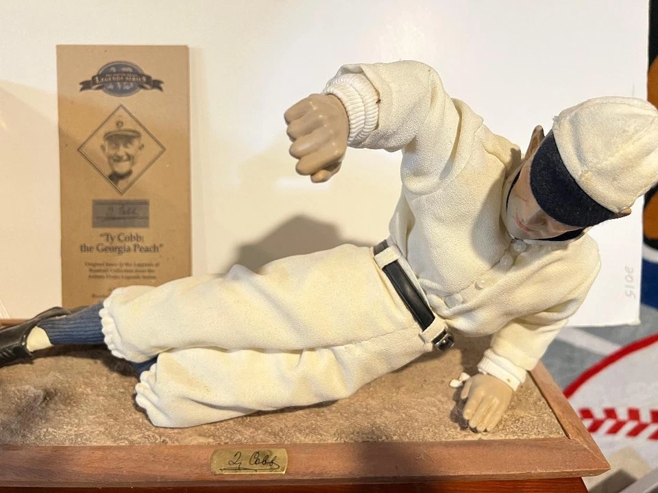 Ty Cobb - Porcelana Ashton Drake coleccionables Foto 1 de 4