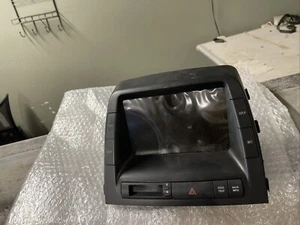 04 - 09 Toyota Prius Cd Player Audio Climate Screen Display Unit P/N 86110-47081 - Picture 1 of 15