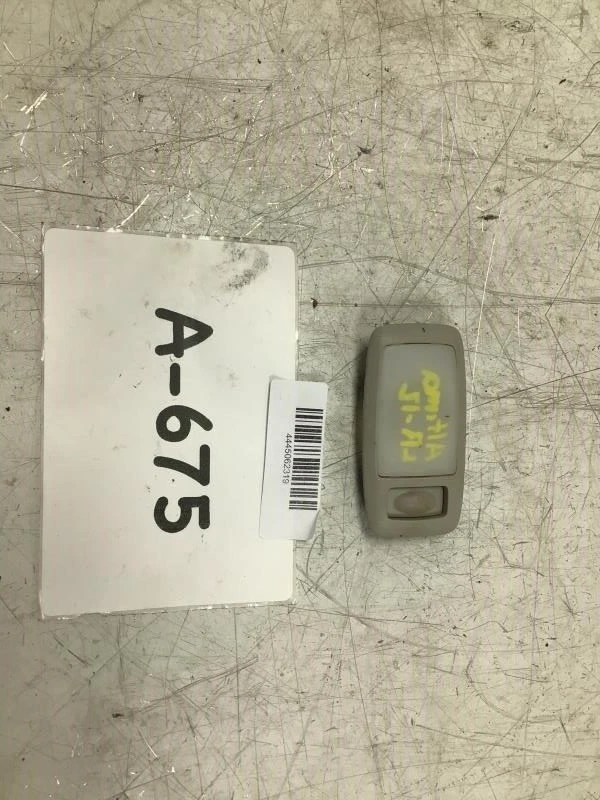 Nissan Altima 2012 techo trasero izquierdo lado del conductor luz cortesía lámpara carcasa OEM+ Foto 1 de 4