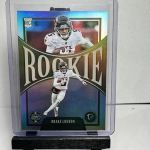2022 Legacy Drake London Silver Prizm Rookie Card - Bild 1 von 2