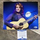 ROSANNE CASH SIGNED AUTOGRAPHED 8x10 PHOTO COUNTRY MUSIC SINGER BECKETT BAS