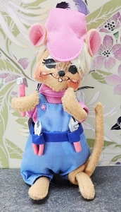 Annalee Ms Fix It Maus Mädchen mit Etikett - handliche Maus rosa & Denim Overall Werkzeuge - Bild 1 von 6