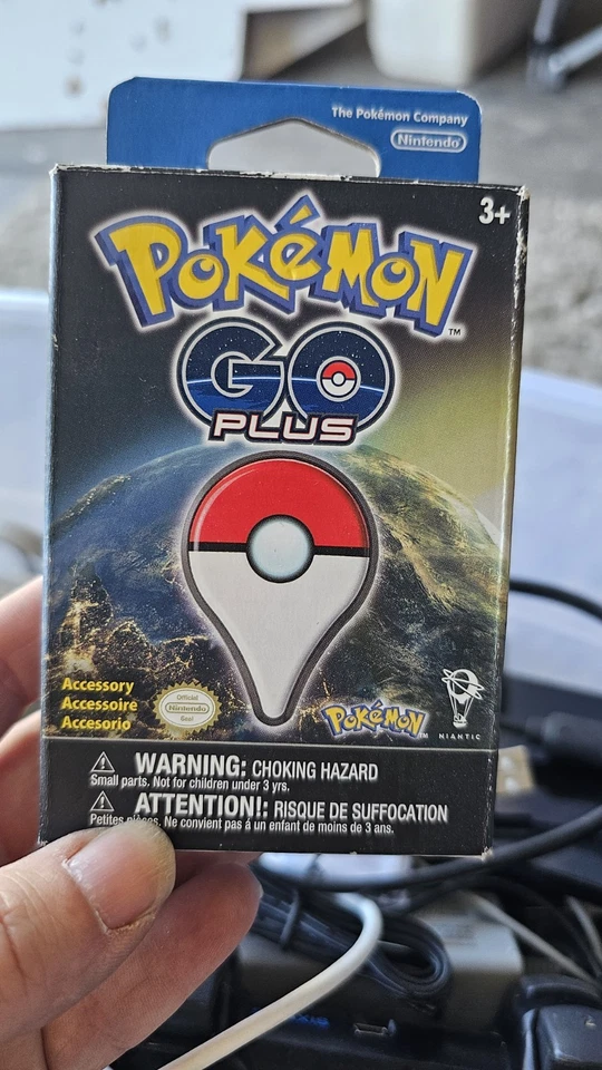 Nintendo Pokémon Go Plus Wristband Bracelet TESTED - Image 1 of 1
