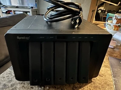 Synology Nas 1515+ great addition to your Network - Image 1 of 3