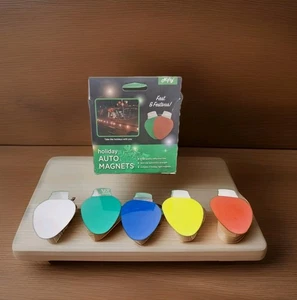 CHRISTMAS LIGHTS SHAPED REFLECTIVE CAR AUTO VEHICLE COSTUME MAGNET SET 5 - Picture 1 of 12