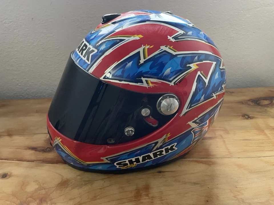 Shark Carl Fogarty Foggy 1998 World Superbike Vintage Replica Motorcycle Helmet - Image 1 of 4