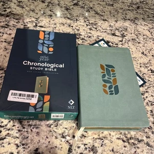NLT Ein Jahr chronologische Studienbibel (lederähnlich, salbeigrün Mosaik) EX FS - Bild 1 von 20