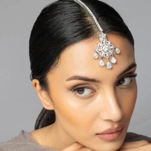 Prendedor para el cabello frente diamantes de imitación floral gota cadena para el cabello de metal joya 24501 - Imagen 1 de 9