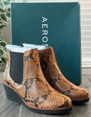 Botas de tacón de cuña Aerosoles para mujer US 9W Brandi marrón PU piel de serpiente Foto 1 de 4