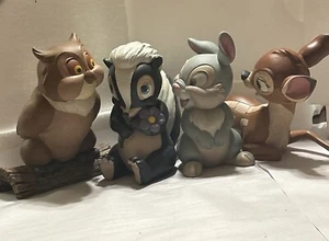 Conjunto De Colección Cuatro Estatuas de Jardín Color Disney Bambi Búho Golpeador Flor Como Nuevo, ¿Nuevo? - Imagen 1 de 24