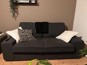 2-Sitzer gebrauchtes Dunkelgraues Ikea-Sofa ohne Gebrauchsspuren - Bild 1 von 3