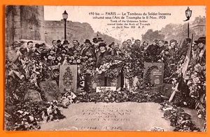 Französische AK Das Grab des unbekannten Soldaten Arc de Triopmphe 11 11 1920 - Bild 1 von 2