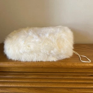 Vintage 1950’s White Fur Hand Muff Beautiful And So Soft - Picture 1 of 5