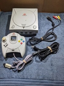 Sega Dreamcast Console Bundle W/ Controller + Wires - No Memory Card - Working