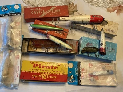 Винтажные рыболовные приманки лот из 12 приманок пресной воды соленой воды и многое другое - Изображение 1 из 4