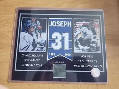 Imagen pieza de historia de hojas de arce de Curtis Joseph Toronto con certificado de autenticidad Foto 1 de 2