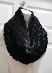 Bufanda Cuello Esponjosa Texturizada Imitación Piel Círculo Lazo Infinito Cuello Calentador Nuevo - Imagen 1 de 8