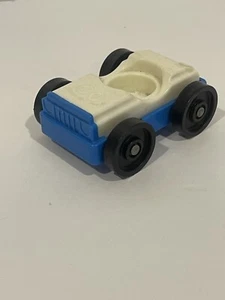 Rueda negra de coche Fisher Price Little People vintage asiento individual azul y blanco (300 - Imagen 1 de 4