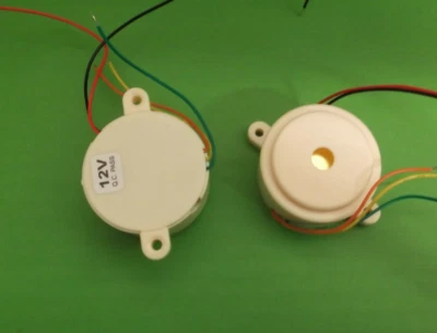 Buzzer Sounder 3 Tone 12 V Horn 6 - 15 Volt Alarm Loud Piezo 39 x 22mm Leads x 1 - Image 1 of 2
