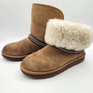 UGG Classic Short Crescent Chestnut Boots Damen Gr. 7 EU 38 Lammfell - Bild 1 von 16