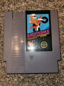 Excitebike 5-Screw (Nintendo NES, 1985) Authentic Game Cartridge - Picture 1 of 2
