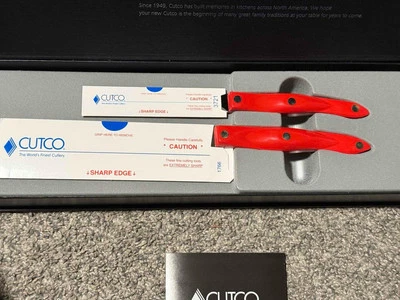 Cutco 1766 Santoku and 3721 Serrated Santoku Knife Box Set Red Handle Engraved - Image 1 of 4