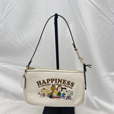 Bolso de Mano Coach X Peanuts Mujer Nolita 19 Felicidad Muñequera Cuero CVM76 Tiza Foto 1 de 4