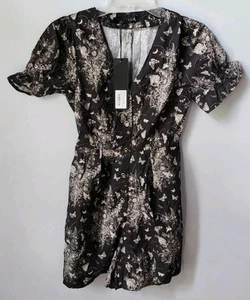 Disturbia Women's Thalia Button up Playsuit Romper Black Floral Size 4 NWT - Picture 1 of 11