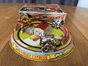 VINTAGE 1930s MARX HONEYMOON EXPRESS TIN LITHO WIND UP TOY W/BOX WORKS USA - Picture 1 of 20