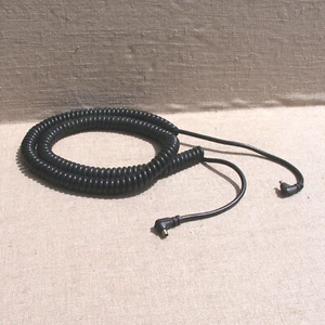 Vintage long coiled sync cord - Photo 1/2