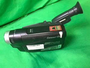 JVC GR-AX750U VideoMovie Compact VHS Video Recorder Camera / Camcorder - Picture 1 of 7