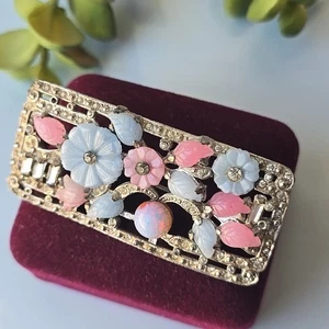 Broche prendedor antiguo de metal con estrás de vidrio moldeado Art Deco de los años 20 - Imagen 1 de 4
