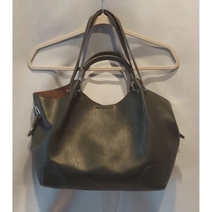 Borsa a tracolla Sondra Roberts Squared Forest Green Vegan in pelle con ciottoli - Foto 1 di 13