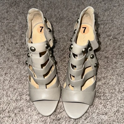 LADIES SZ 7 BOUTIQUE 9 TAUPE CUTOUT STRAPPY STUDDED LEATHER ANKLE BOOTIES - GUC - Image 1 of 4