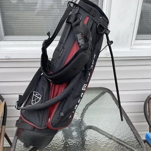 Nike Jr. Tiger Woods Golf Stand Bag 4-way. Black/red Duel carry Strap 30” Youth - Picture 1 of 9
