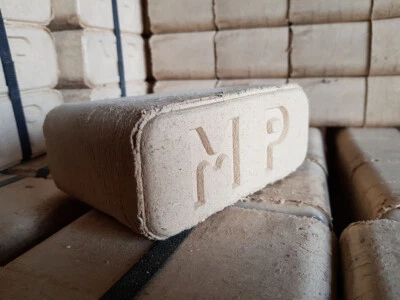 Holzbrikett Hartholz Eiche Briketts Brennholz 50 Paket á 10kg 500 kg Palette - Bild 1 von 4