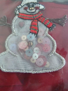 NEW Smiling Snowman Embroidered Applique Iron on Patch Sz approx 2" - Picture 1 of 4