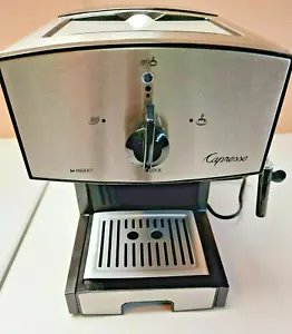 Capresso Macchina per Cappuccino Espresso con Schiumatore Integrato Nero e Argento - Foto 1 di 9
